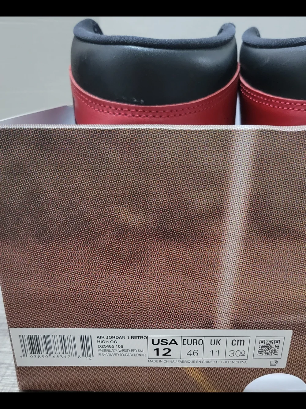 Jordan 1 High OG Retro 'Black Toe' - Black/White/Red Men’s Sneaker